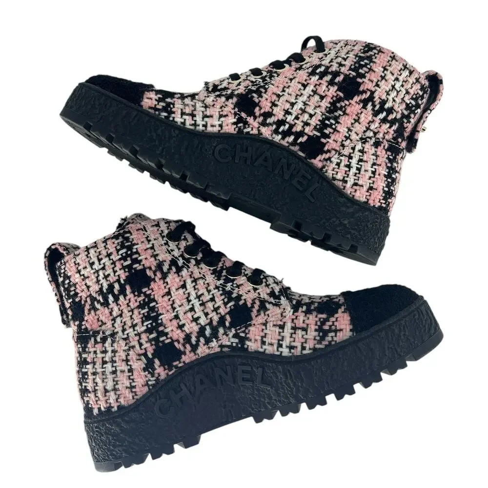 Chanel 2021 CC Logo Tweed Cap Toe Lace-Up‎ Combat Boots Size 37